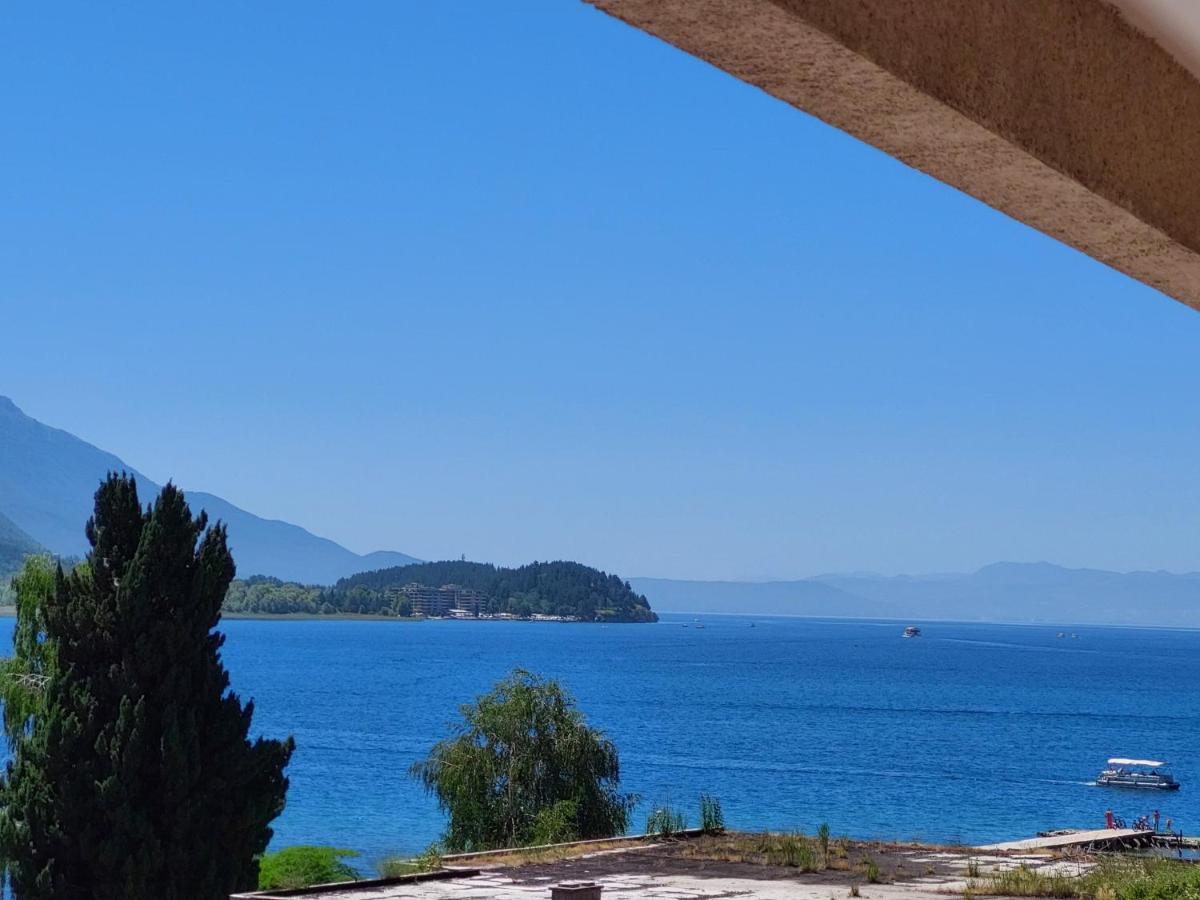 Exclusive Apartments With Lake View Ohrid Exterior photo