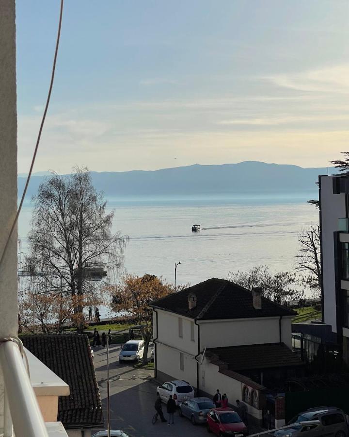 Exclusive Apartments With Lake View Ohrid Exterior photo